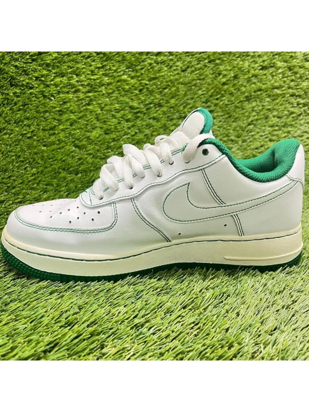Nike please review